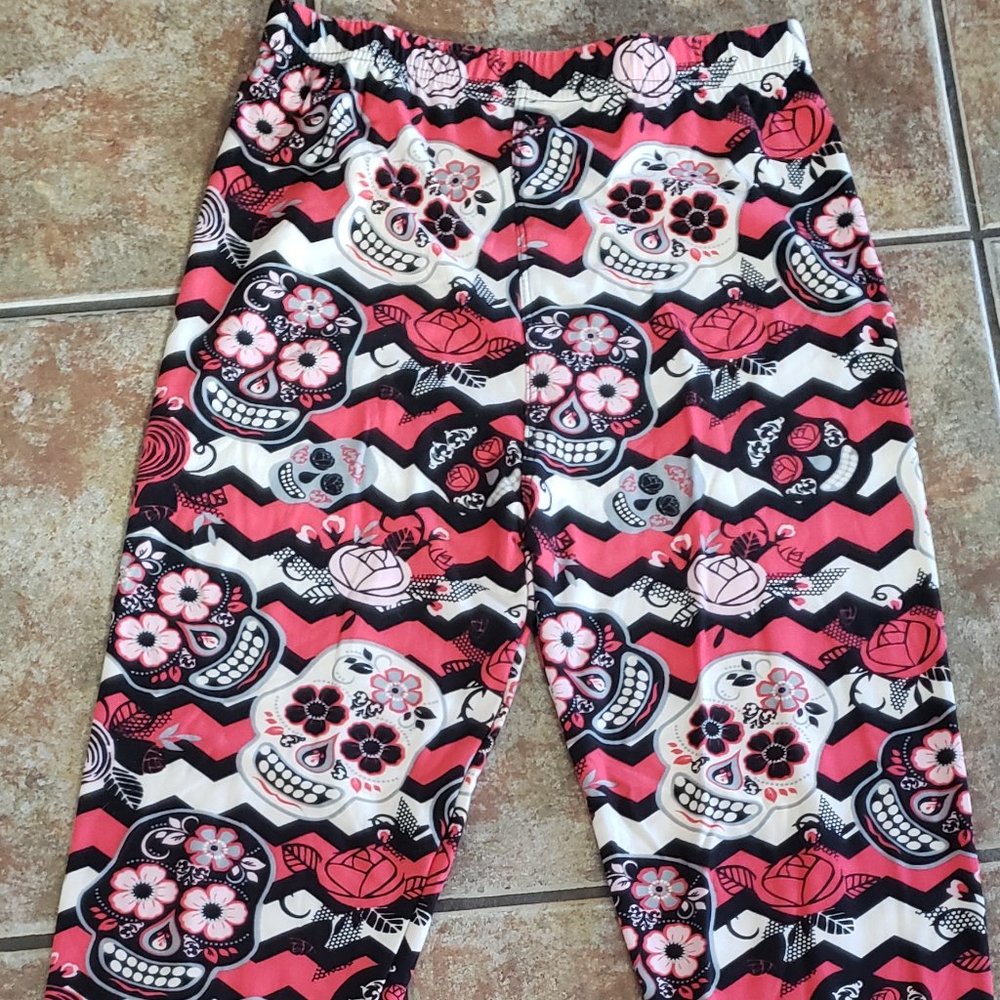 Pinky Skull Luxuriously Soft Leggings for Women